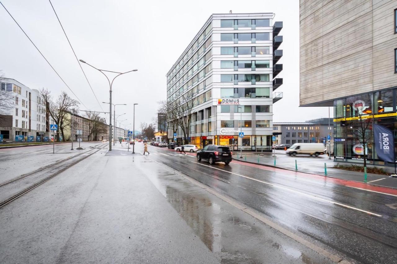 Двухкомнатная Квартира В Центре Города Talin Exterior foto